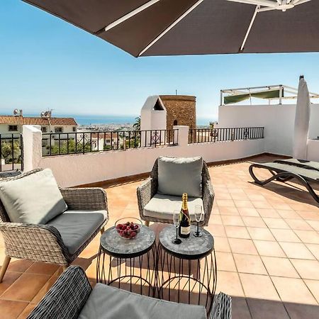 Hermosa Casa Con Terraza E Increibles Vistas Al Mar Y La Montana Nerja Bagian luar foto
