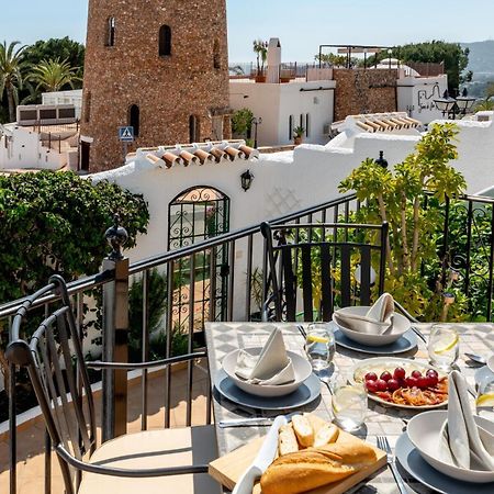 Hermosa Casa Con Terraza E Increibles Vistas Al Mar Y La Montana Nerja Bagian luar foto
