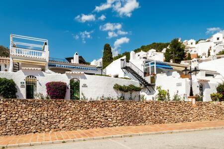 Hermosa Casa Con Terraza E Increibles Vistas Al Mar Y La Montana Nerja Bagian luar foto